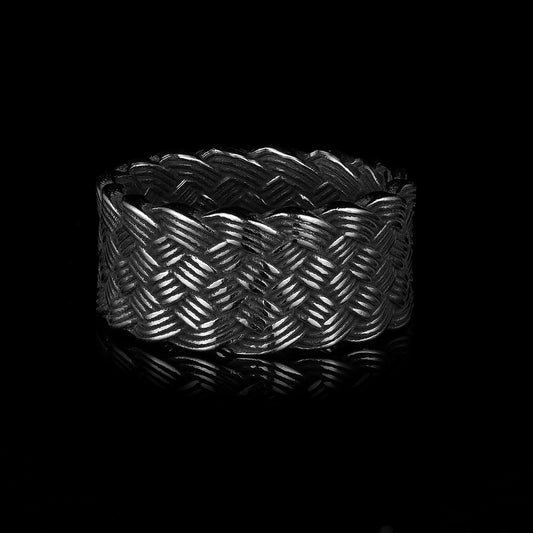 WOVEN RING.